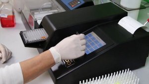Работа с ИФА анализатором Stat Fax 4200 | Awareness Technology