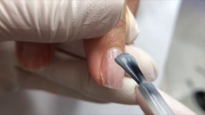 Дизайн гель лаками. Выравнивание молочной файбер базой от KAPOUS