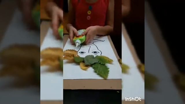 Поделка-аппликация из осенних листьев. смотреть онлайн