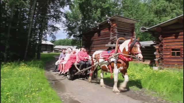 Выезд на сенокос в северной деревне