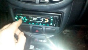 Сравнение магнитолы Hundai h-cdm8065 и дешевой Soundmax