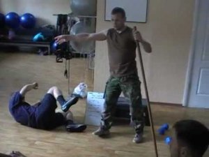 Механика рукопашного боя / лекция о рычагах / примеры боя / рукопашный бой для начинающих техника