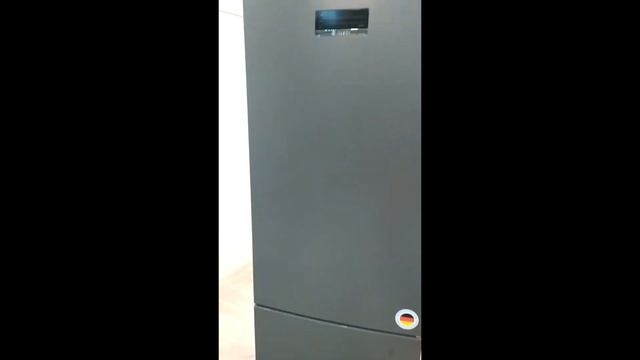 Отдельностоящий холодильник BOSCH KGN39XC28R Serie смотреть онлайн