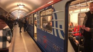 81-717/714.5М, 81-717/714.5 и 81-714.5М Перекраска Московский транспорт На станции Новокузнецкая
