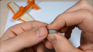 Лепим из пластилина самолет Дасти. Самолеты. Dusty in Plasticine. Disney. Planes.