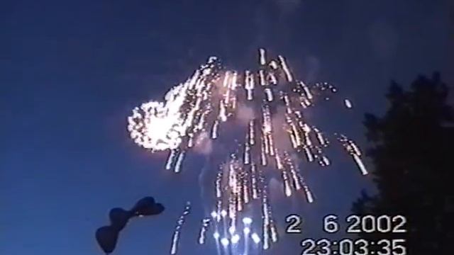 6 (ч) Праздник * ДЕНЬ ГОРОДА - САЛЮТ * Тольятти - 2002