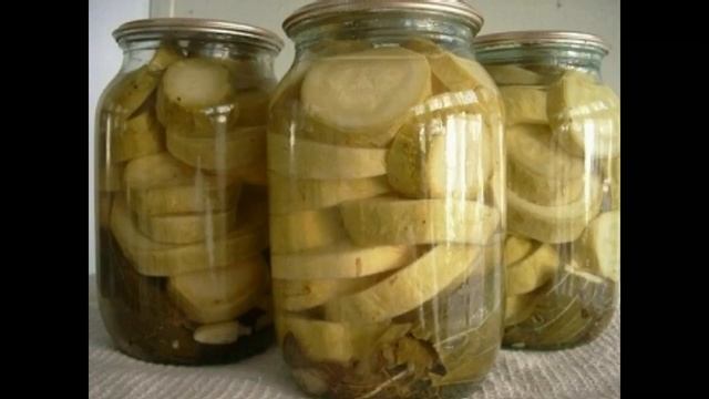 Где хранить кабачки на зиму. Кабачки слоями. Как засолить попросту простым рассолом кабачки показать?