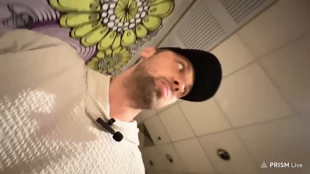 ЗУБАРЕВ УГАРАЕТ НАД КИТАЙЦАМИ В МАКДОНАЛЬДСЕ | УГАР В КИТАЕ | ЗУБАРЕВ ИРЛ