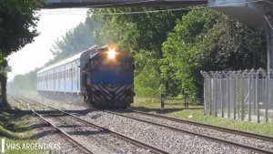 ¡OCHAZO Y BOCINA! EMD GT22 9026 con el "Cordobes" volando por Pacheco rumbo a Retiro! 24-11-2022