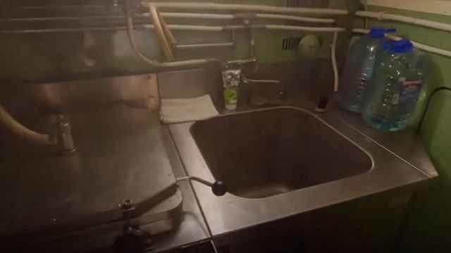 Кулинария в полевых условиях: повар мотострелкового батальона показал работу своей полевой кухни. смотреть онлайн