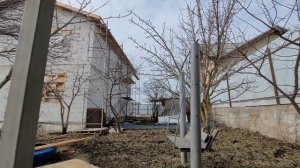 способ перенести и поднять металлочерепицу одному.mp4