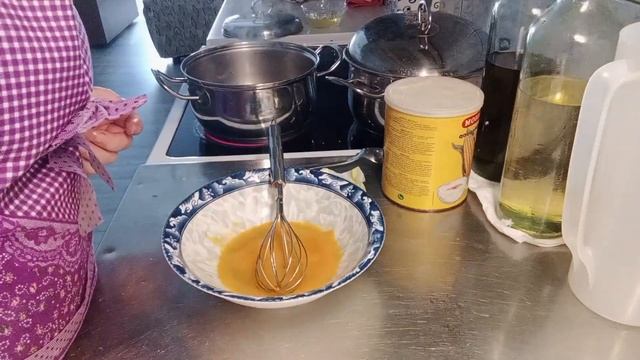 куриные котлеты (вариант 1)с рисом,горчичной подливкой и греческий салат смотреть онлайн