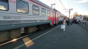 Электропоезд ЭД4МК-0052 сообщением Новосибирск-Главный - Искитим