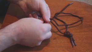 Браслет выживания № 2 (быстро расплетающийся)