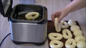 Готовим дрожжевые пончики во фритюрнице GFGRIL GFF 03 Easy Cook