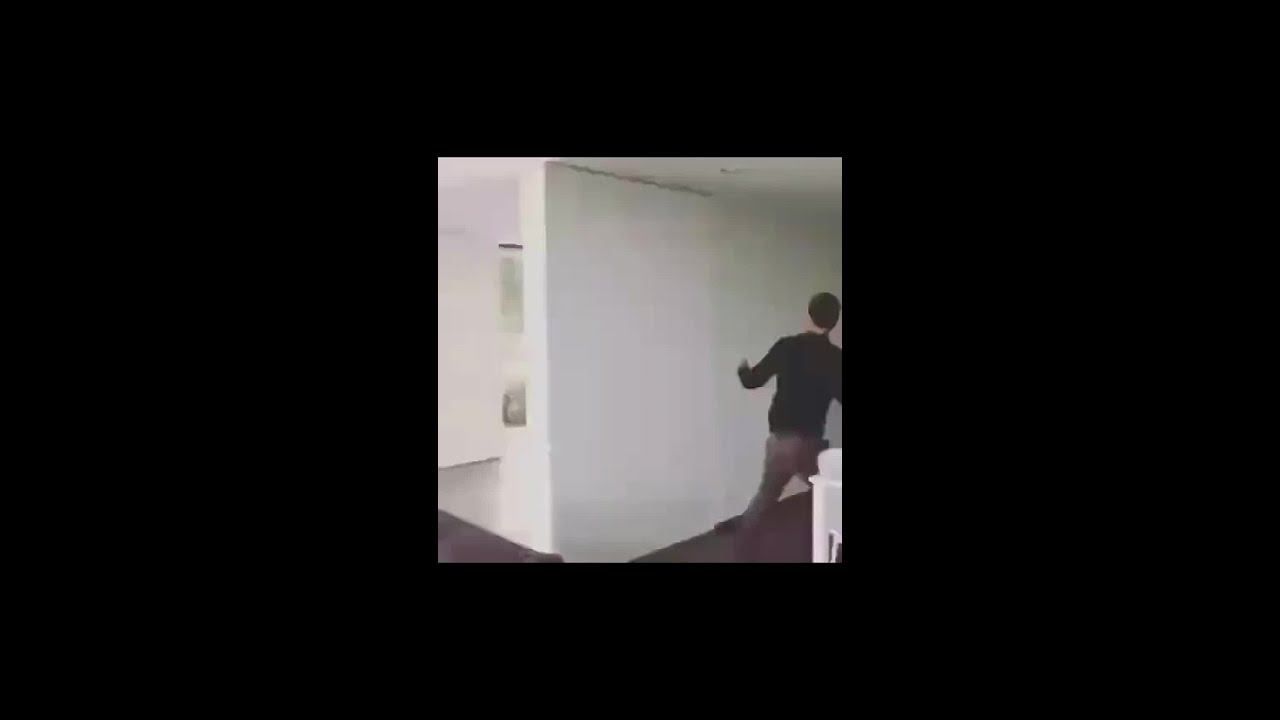 Динамическая стена