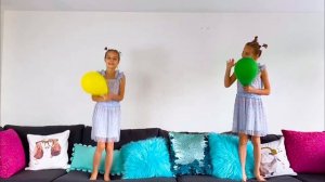 5 обезьянок скачут на кровати | Детские песни от Дианы и сестер