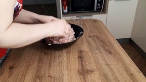 Полуфабрикаты из свинины и курицы для всей семьи.