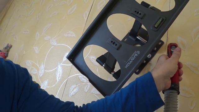 Как повесить правильно на стену большой телевизор? смотреть онлайн