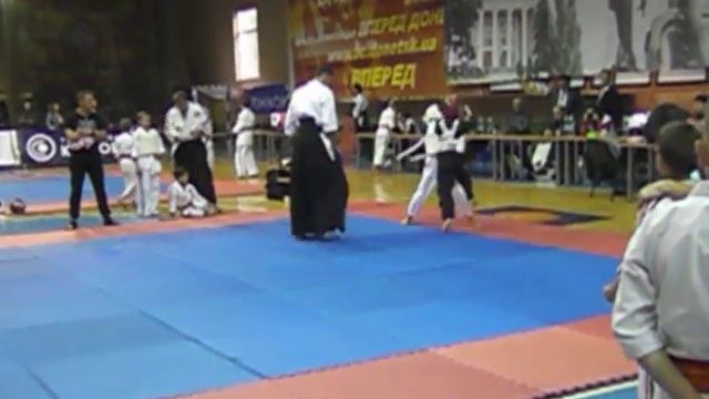 Поидинок без битков я в черном кимано даю жару? смотреть онлайн