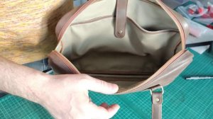 (УСТАРЕЛО) Мужская деловая сумка из кожи