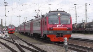 Электропоезд ЭД9М-0224 сообщением Кавказская - Тихорецкая