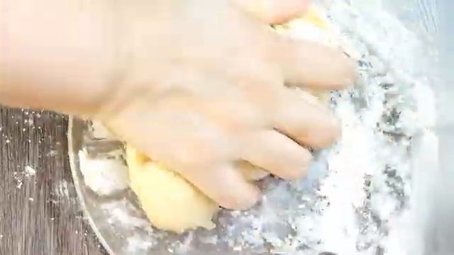 Удивительный суп с сырными шариками