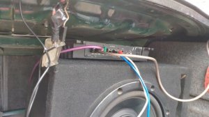 Сабвуфер в Авто установка своими руками