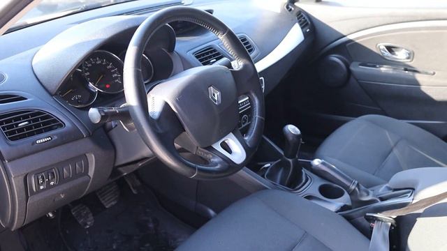 Renault Fluence смотреть онлайн