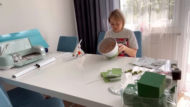 Schulfest у детей/ Про день рождения/ Подарок для учителя/ смотреть онлайн