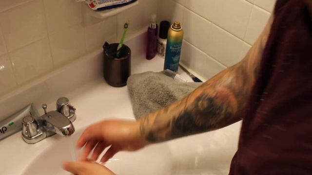 How To Keep Your Tattoos Looking New | My Daily Tattoo Routine смотреть онлайн