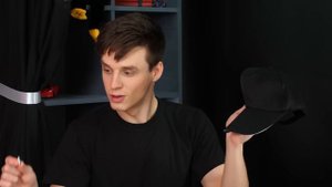 Секретные домики под кроватью | Розовое или Черное Челлендж от HAHANOM Challenge