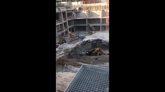 Демонтаж Москва. Новые Черёмушки. Улица Намёткина. 拆解