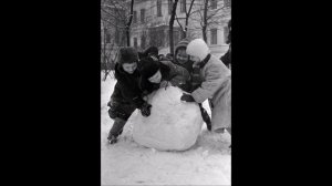 Где -  то далеко  идут грибные дожди Песня о далекой Родине