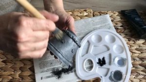 Что можно сделать с банкой из под йогурта.