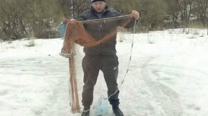 заброс кастинговой сети в четверть,легко забросить не пачкаясь,забросит даже новичок