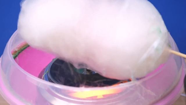 Делаю РАДУЖНУЮ сахарную ВАТУ! САМЫЙ ДЕШЕВЫЙ аппарат для сахарной ваты! смотреть онлайн