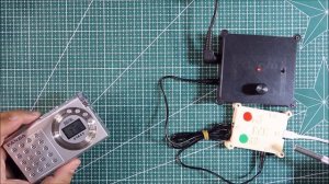 Всеволновой портативный цифровой радиоприемник Panda 6184 с часами и будильником