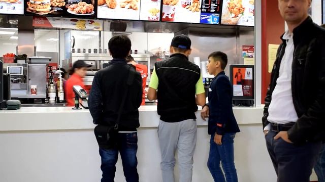 VLOG ● ЕДИМ В АШАН С ДРУЗЬЯМИ смотреть онлайн