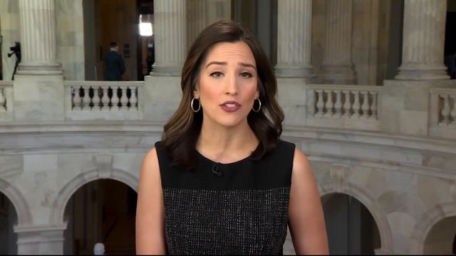 Biden threatens to ban TikTok in the US смотреть онлайн