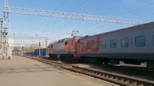 ЭП2К-091 с пассажирским поездом Екатеринбург - Сургут