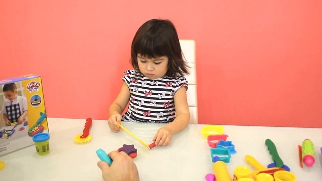 Лепим торт из Пластилина play doh kitchen смотреть онлайн