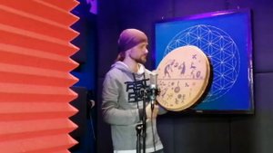 Бубен диаметром 45см, глубина рамы 9см, мембрана - синтетическая ткань. Слушать в наушниках!