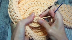 Сумочка за два часа из одного мотка пряжи.Crochet bag