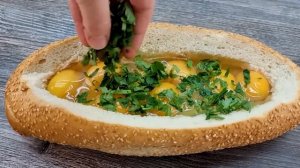 Gießen Sie einfach das Ei auf die Brot und das Ergebnis wird erstaunlich sein! Du wirst es mögen