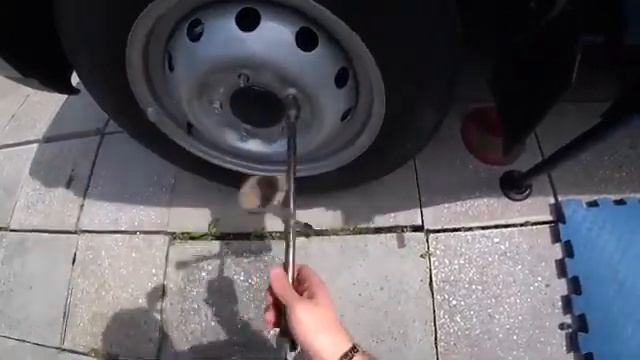 огромные R19 диски на низкопрофельной резине за 75000 @YuraVs смотреть онлайн