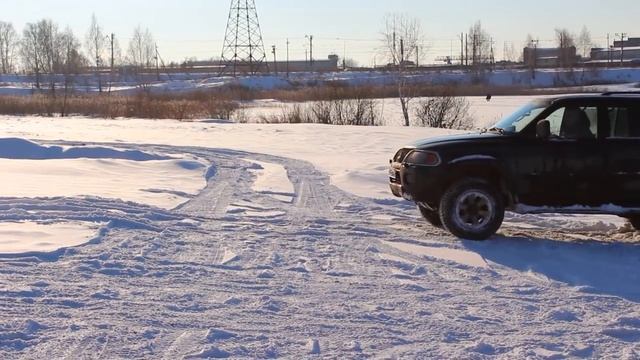 паджеро и сурф отжигают по снегу смотреть онлайн