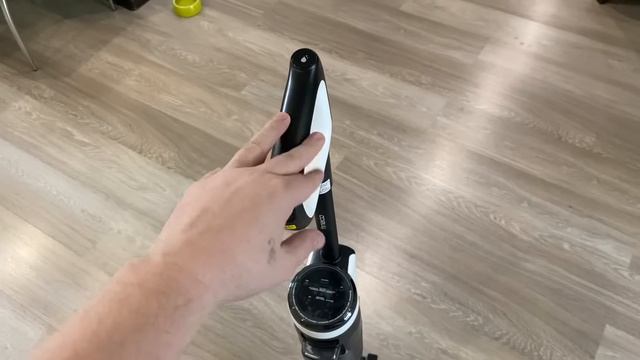 "ТВОЯ ПОМОЩНИЦА развалится через МЕСЯЦ" - что стало с Tineco Floor One S3 через 2 месяца у ПАПЫ смотреть онлайн