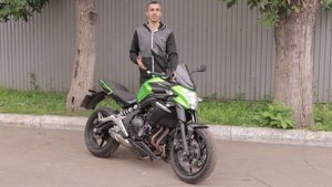 Мотосалон на диване | Kawasaki Er6n