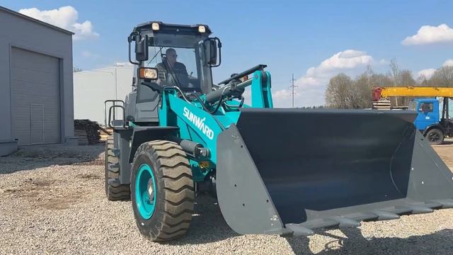 Обзор спецтехника Sunward shorts